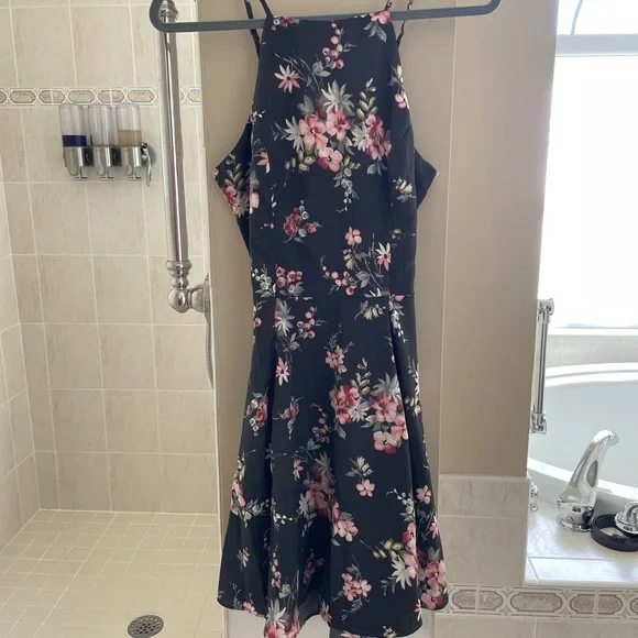 Hollister | Dresses | Floral Dress | Poshmark